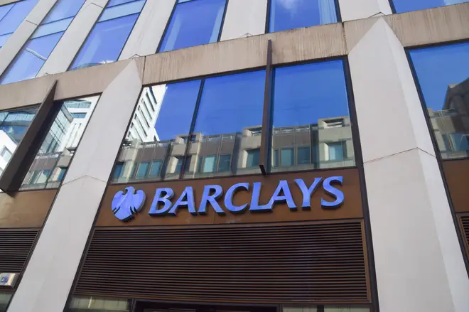 HMRC Clarifies £100 Charge for Barclays Customers Affected by Recent Outage