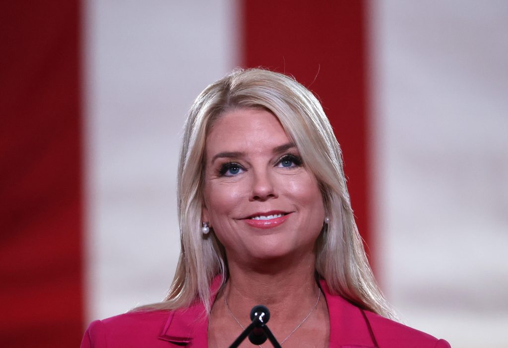 Pam Bondi’s Weight Loss: A Look at Her Health Journey and Transformation